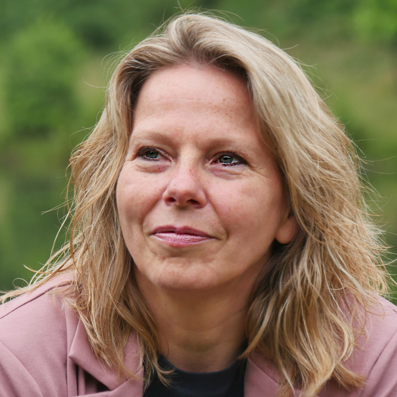 doen-mariska
